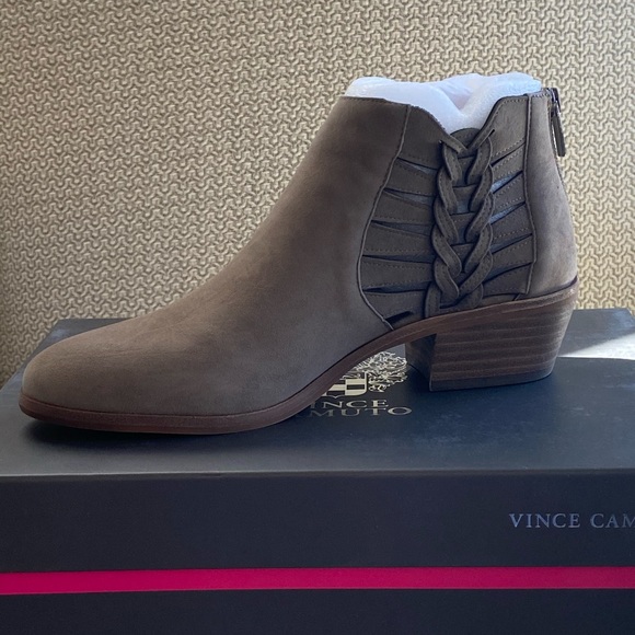 Vince Camuto Prestetta True Suede Bootie 8M - Picture 10 of 11